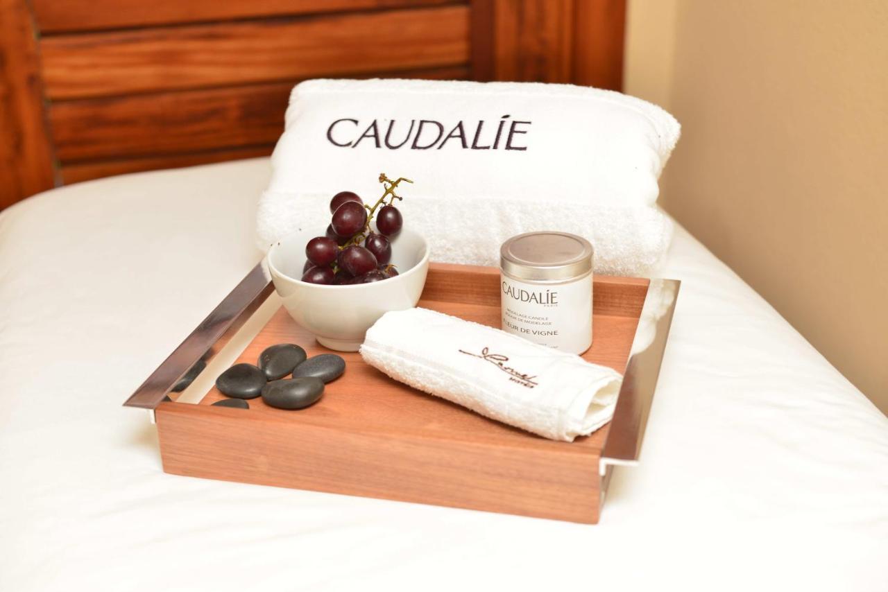 Carmel Cumbuco Resort 外观 照片 A spa tray